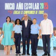 Presidente Abinader llama a los padres a acompañar y motivar a sus hijos en el nuevo año escolar 2025-2026