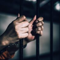 Dictan un año de prisión preventiva a dos imputados por triple homicidio en Herrera