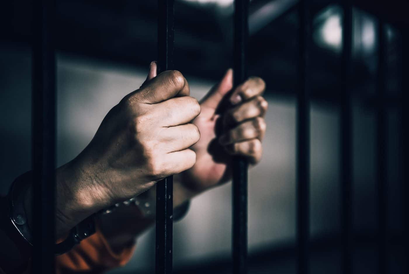 Dictan un año de prisión preventiva a dos imputados por triple homicidio en Herrera