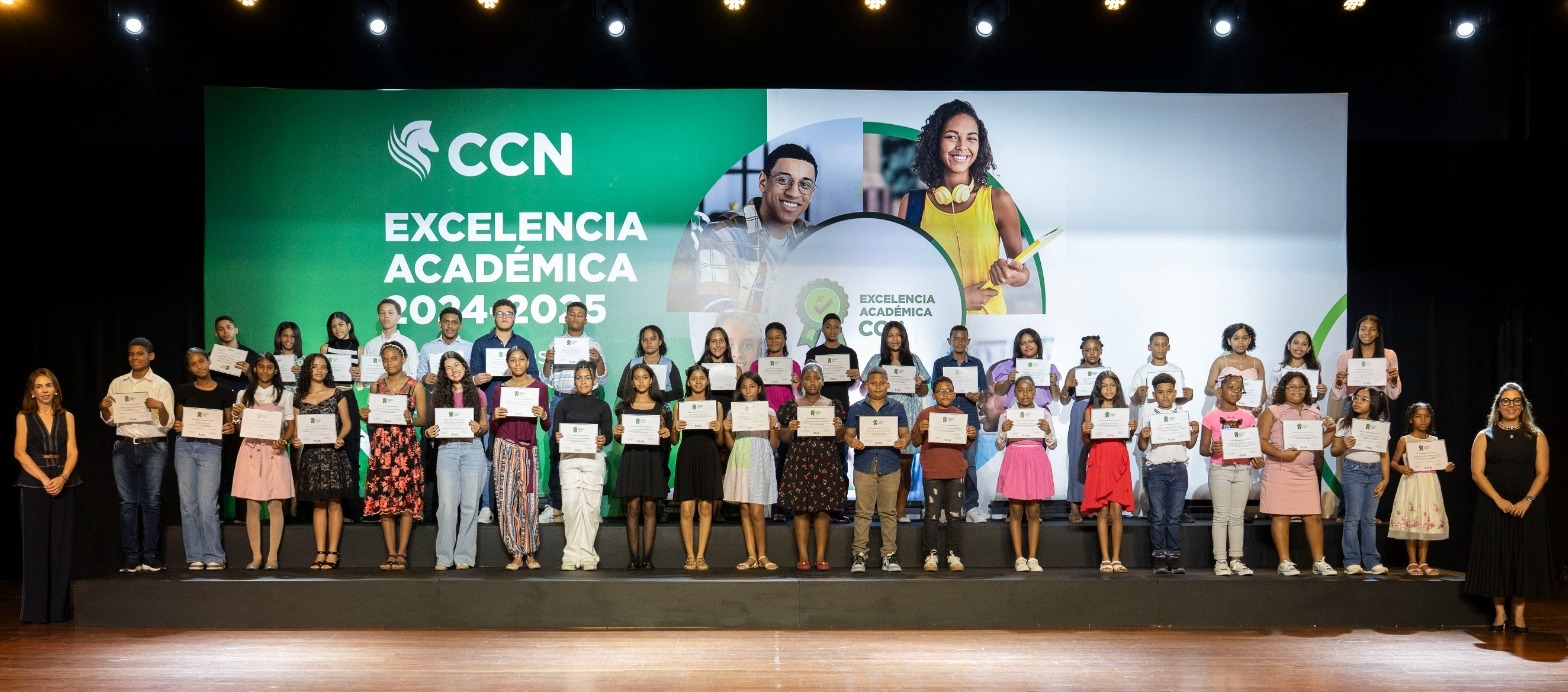 Centro Cuesta Nacional celebra la excelencia académica de los hijos de sus colaboradores