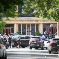 Tiroteo en escuela católica de Minneapolis deja dos niños muertos y 17 heridos