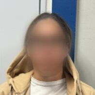Apresan mujer acusada de estafar a comerciante con falsa inversión en servicios digitales en Santiago