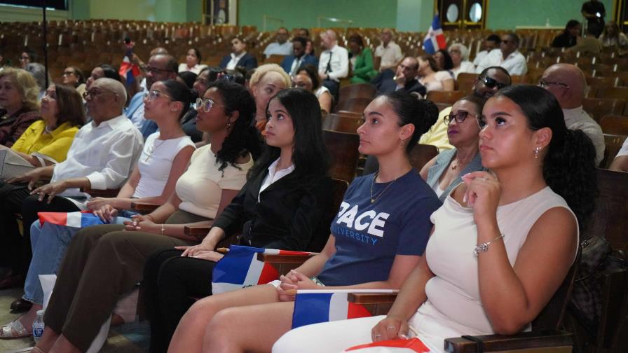 Estudiantes dominicanos en Nueva York inician visita académica a República Dominicana