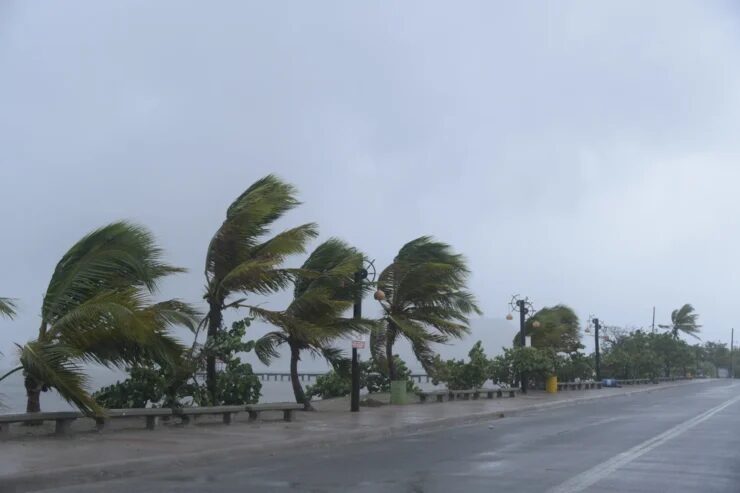 Huracán Erin se intensifica y provocará oleaje y lluvias en la costa atlántica dominicana