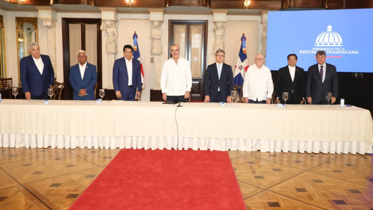 Abinader anuncia adquisición de terrenos de Hotel Santo Domingo para construcción de Centro de Convenciones y Exposiciones