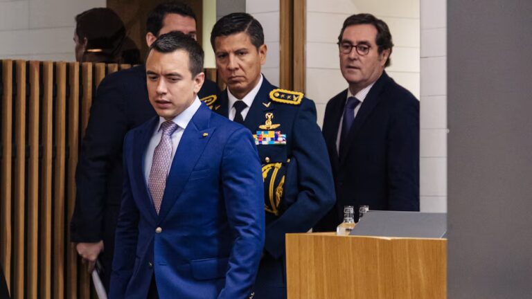 Corte Constitucional de Ecuador suspende decreto de Noboa para convocar a Constituyente