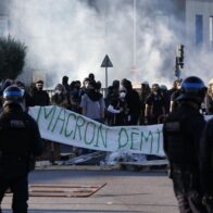 Cerca de 200 detenidos a media mañana en Francia en las protestas para bloquear el país