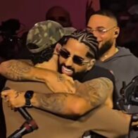 Reencuentro histórico: Bad Bunny, DJ Luian y Mambo Kingz se abrazan en el Coliseo de Puerto Rico