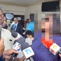 Entre lágrimas, mujer haitiana relata momento en que fue violada por policías