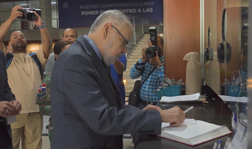 PGR tramitará informe sobre irregularidades del SeNaSa para iniciar investigación