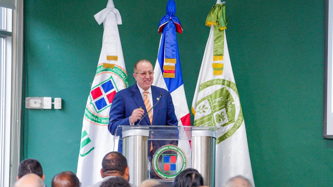 Magín Díaz: RD vive un momento de estabilidad macroeconómica sólida y sostenible