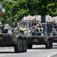 Régimen de Maduro militariza Caracas en medio de crecientes tensiones con Estados Unidos