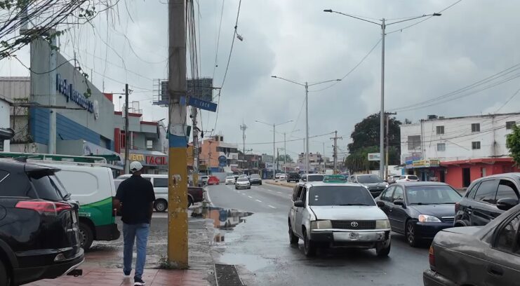 Calles de SDE vuelven a la normalidad tras inundaciones de ayer