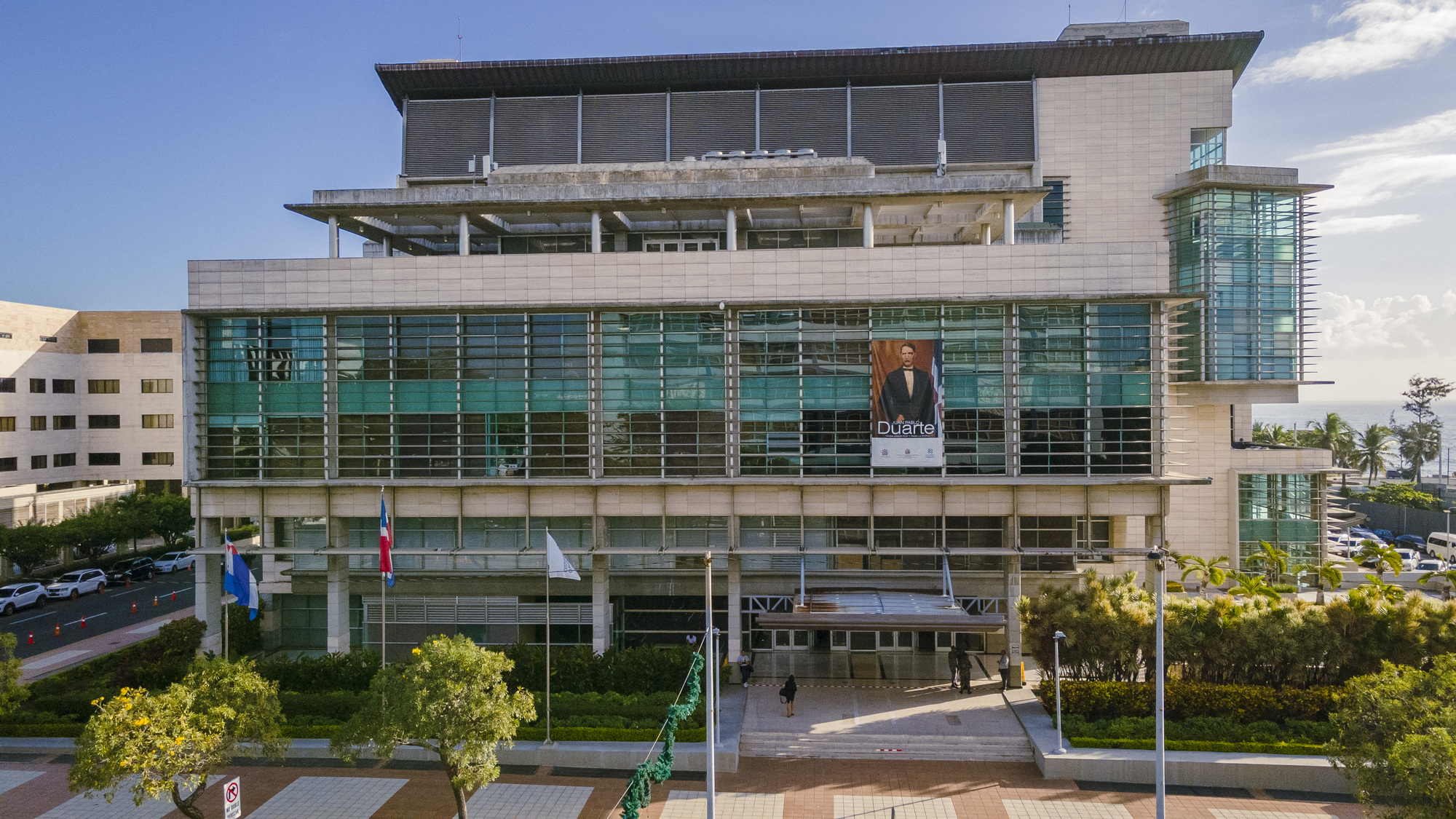 Ministerio Público y DNCD ponen en marcha operativo contra una estructura de narcotráfico y lavado de activos