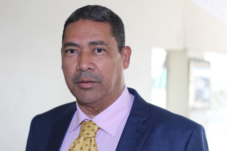 José Liz defiende gestión del presidente Luis Abinader y valora medidas en Sisalril y SeNaSa