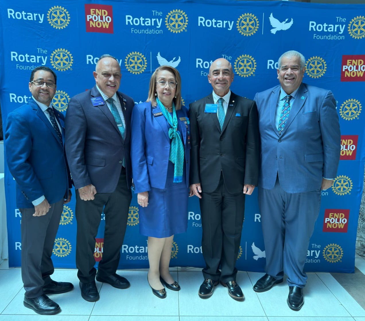 Celebran seminario de imagen pública Rotary