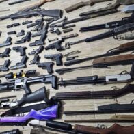 Policía y MP desmantelan armería clandestina y ocupa 33 armas en San Cristóbal