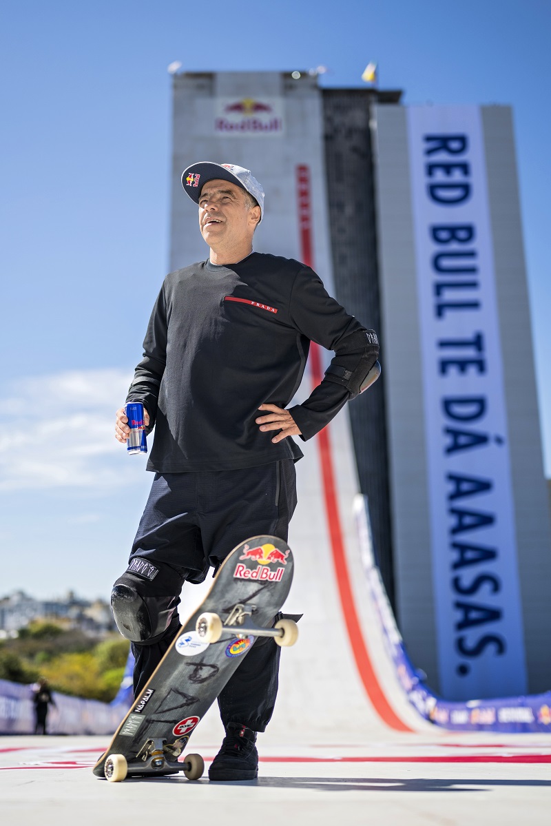 Sandro Dias se enfrenta en Red Bull Building Drop a la rampa de skate más grande del mundo y busca romper dos récords mundiales