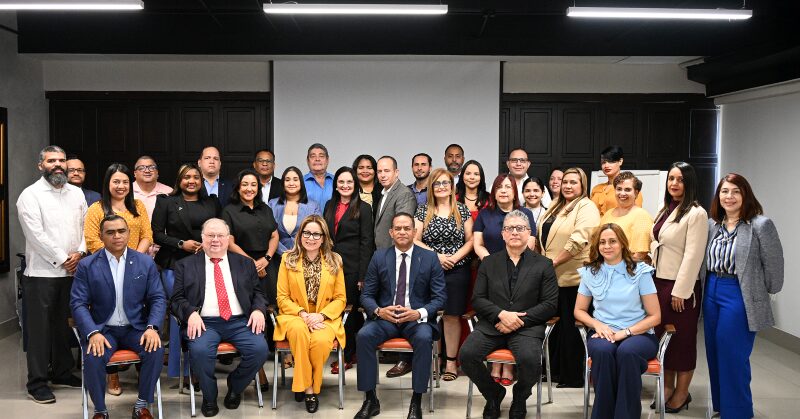 Superintendencia de Seguros celebra primera certificación antilavado de activos del país