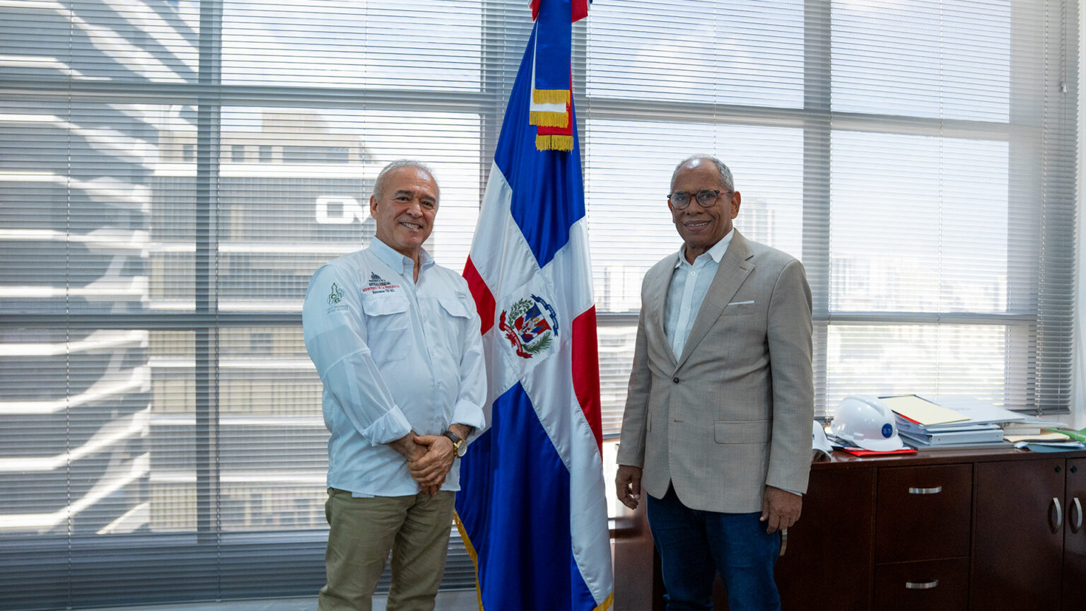Fideicomiso VBC-RD y OMSA retoman compromiso de reforzar el transporte en Ciudad Juan Bosch