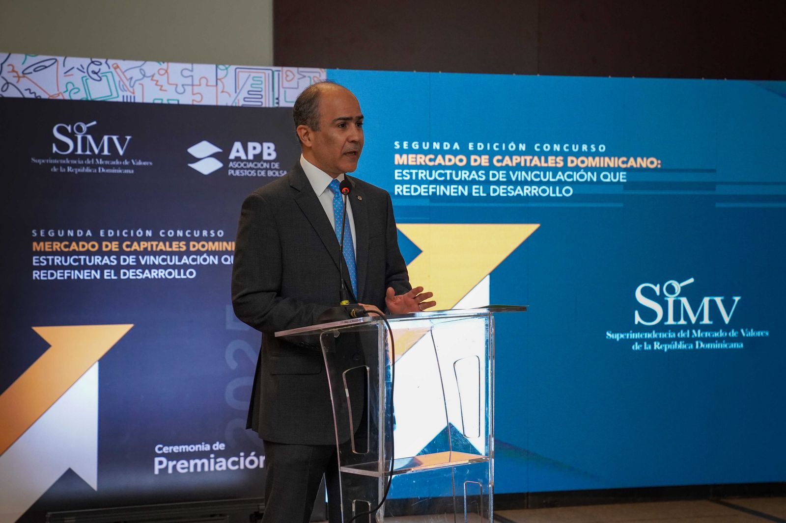 Superintendencia del Mercado de Valores celebra con éxito la premiación de su concurso anual de investigación