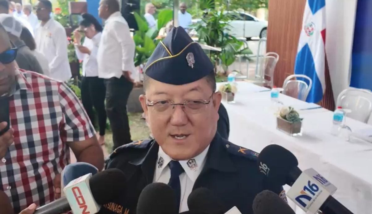 Director de POLITUR agradece entrega de nuevo cuartel en Boca Chica
