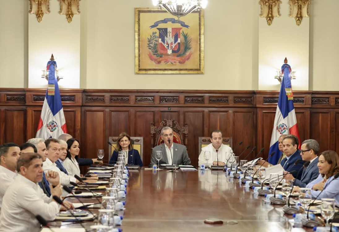 Gobierno celebra Consejo de Ministros y presenta avances en transparencia e infraestructura