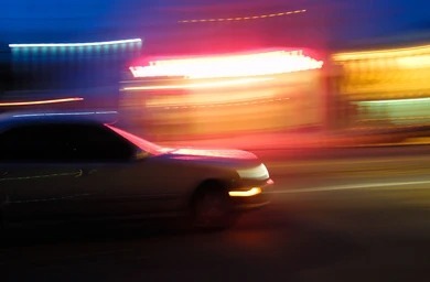 Mujer lanzada desde un vehículo en la autopista Duarte habría sido abusada sexualmente