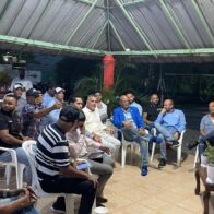 encuentro con dirigentes y comunicadores