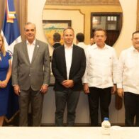 El presidente Abinader se reúne con representantes de Amazon