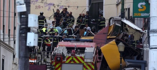 Mueren al menos 17 personas al descarrilar el histórico funicular de Lisboa