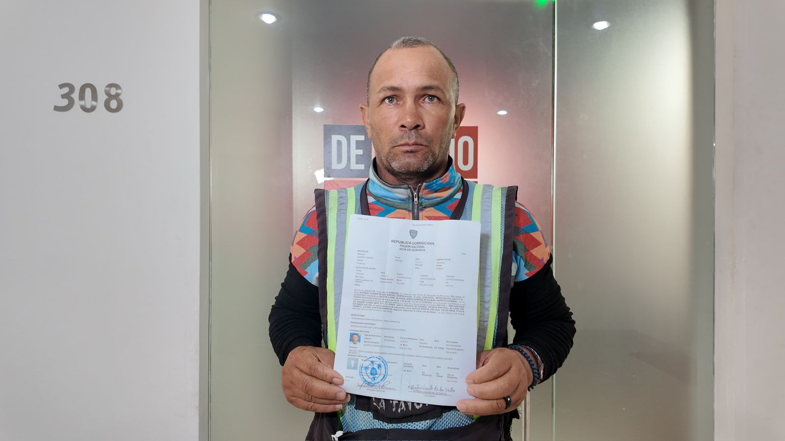 Hombre denuncia robo de motocicleta y falta de acción por parte de las autoridades