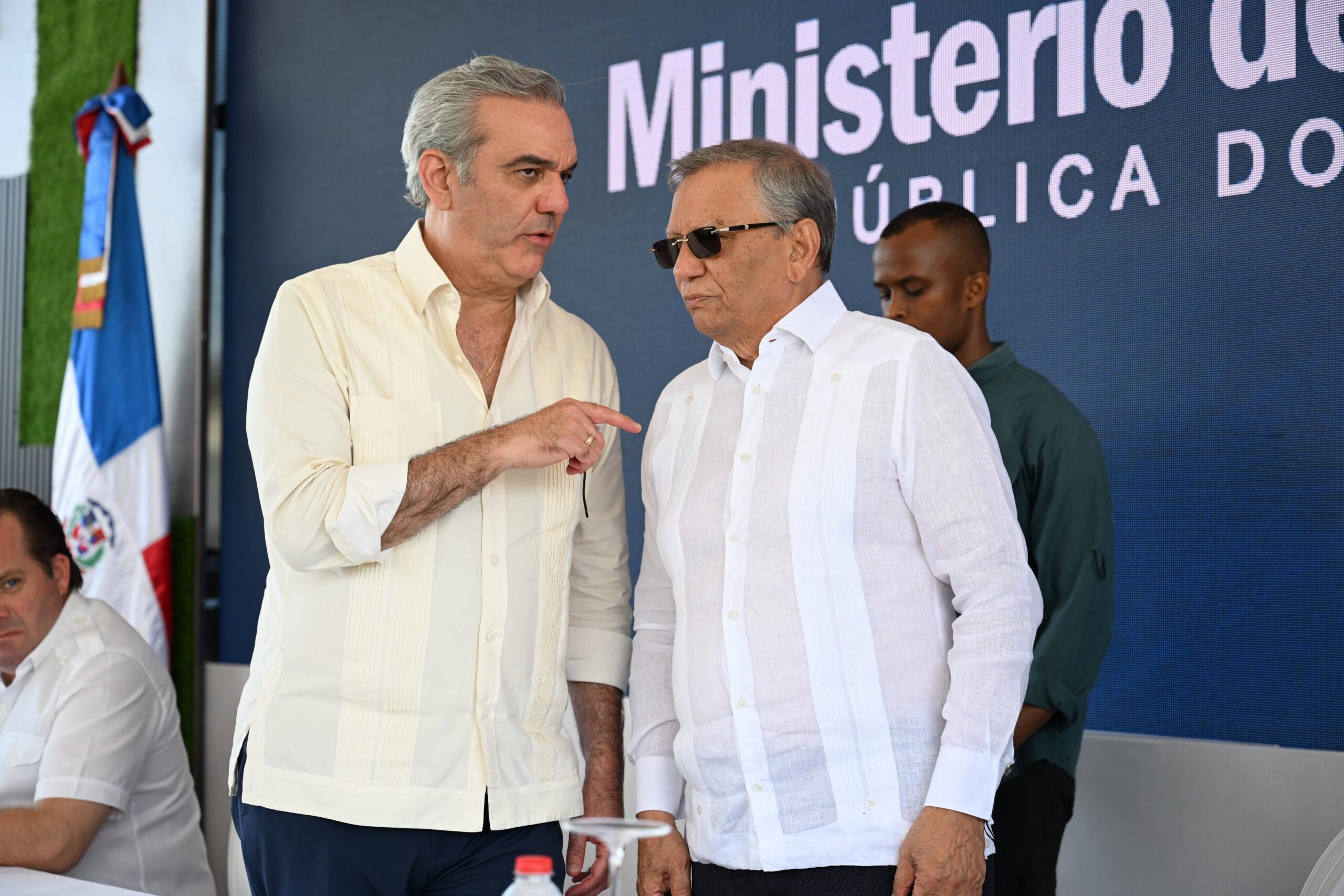 Ejecutivo de Banreservas acompaña al presidente Abinader en inauguraciones en Puerto Plata