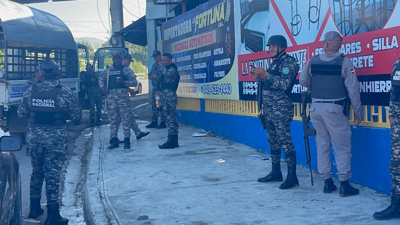 Militarizan Navarrete en medio de protestas por apagones y falta de agua