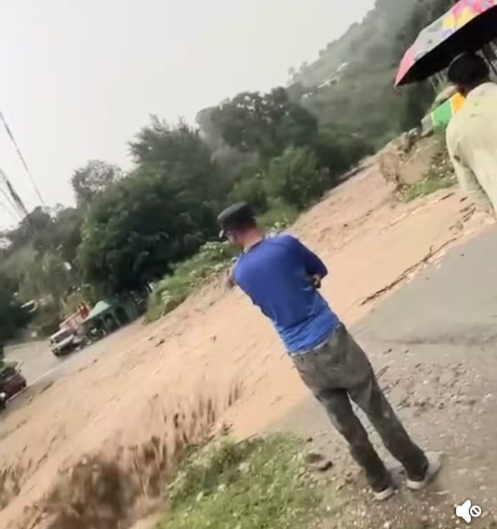 Varias comunidades de Guayabal quedan incomunicadas por la crecida del arroyo La Tina