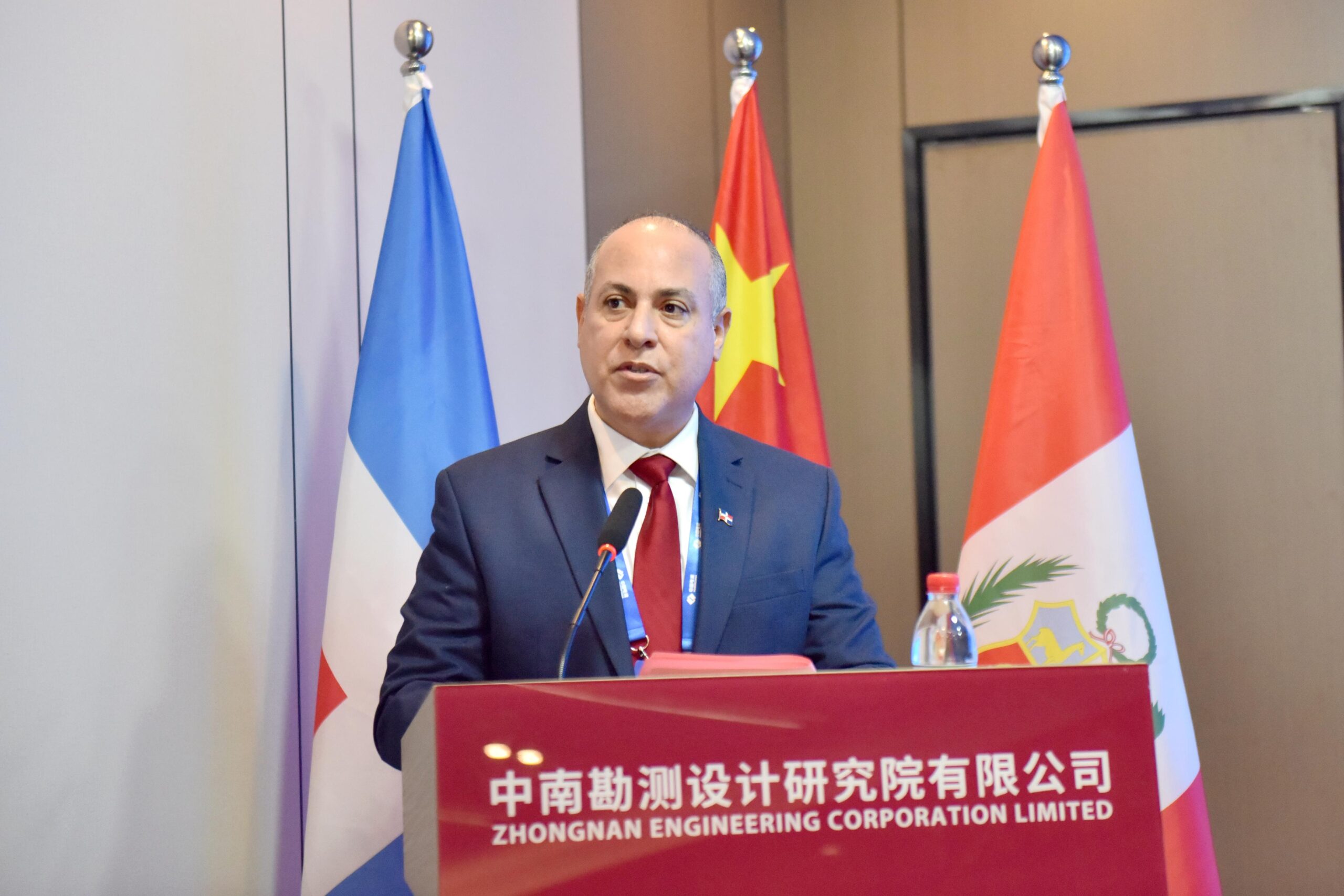 José Balaguer destaca visión de Estado en apertura del Seminario sobre Energías Limpias en China