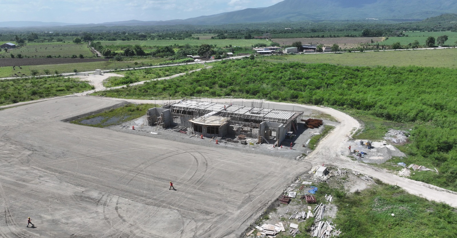 Nuevo aeropuerto doméstico de San Juan se encuentra en fase de asfaltado de su pista