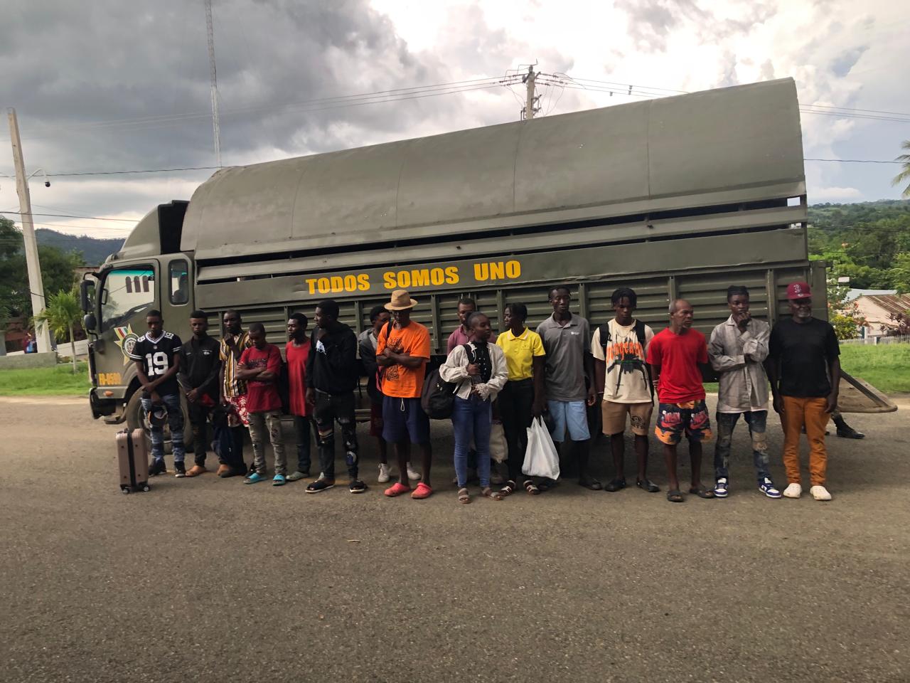 Ejército detiene a 152 haitianos indocumentados en diferentes operativos en la Línea Noroeste