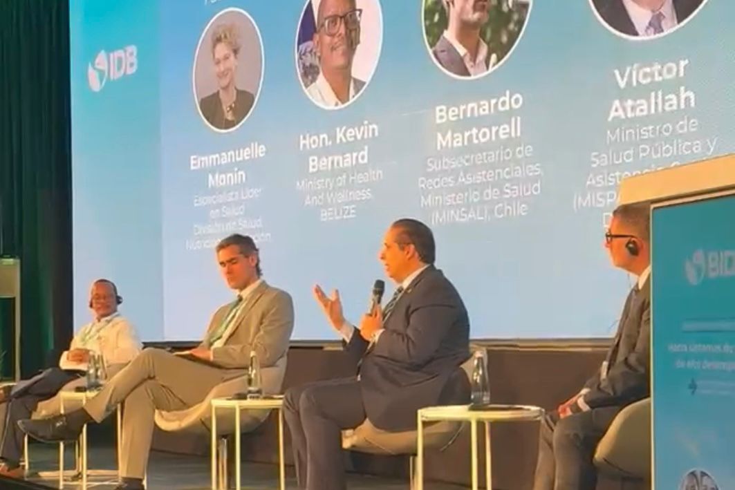 Víctor Atallah asegura que la participación ciudadana es fundamental para seguir mejorando el sistema de salud