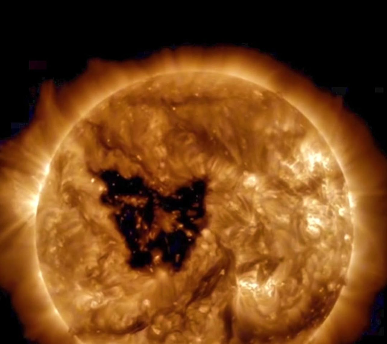 Se forma tormenta solar; aseguran no representa ningún peligro