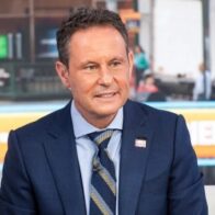 Presentador de Fox News se disculpa tras decir que habría que matar a personas sin techo