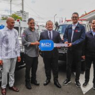 Ministro de la Presidencia anuncia ampliación Sistema 911 en Pedernales durante entrega de 46 nuevas ambulancias a la DAEH
