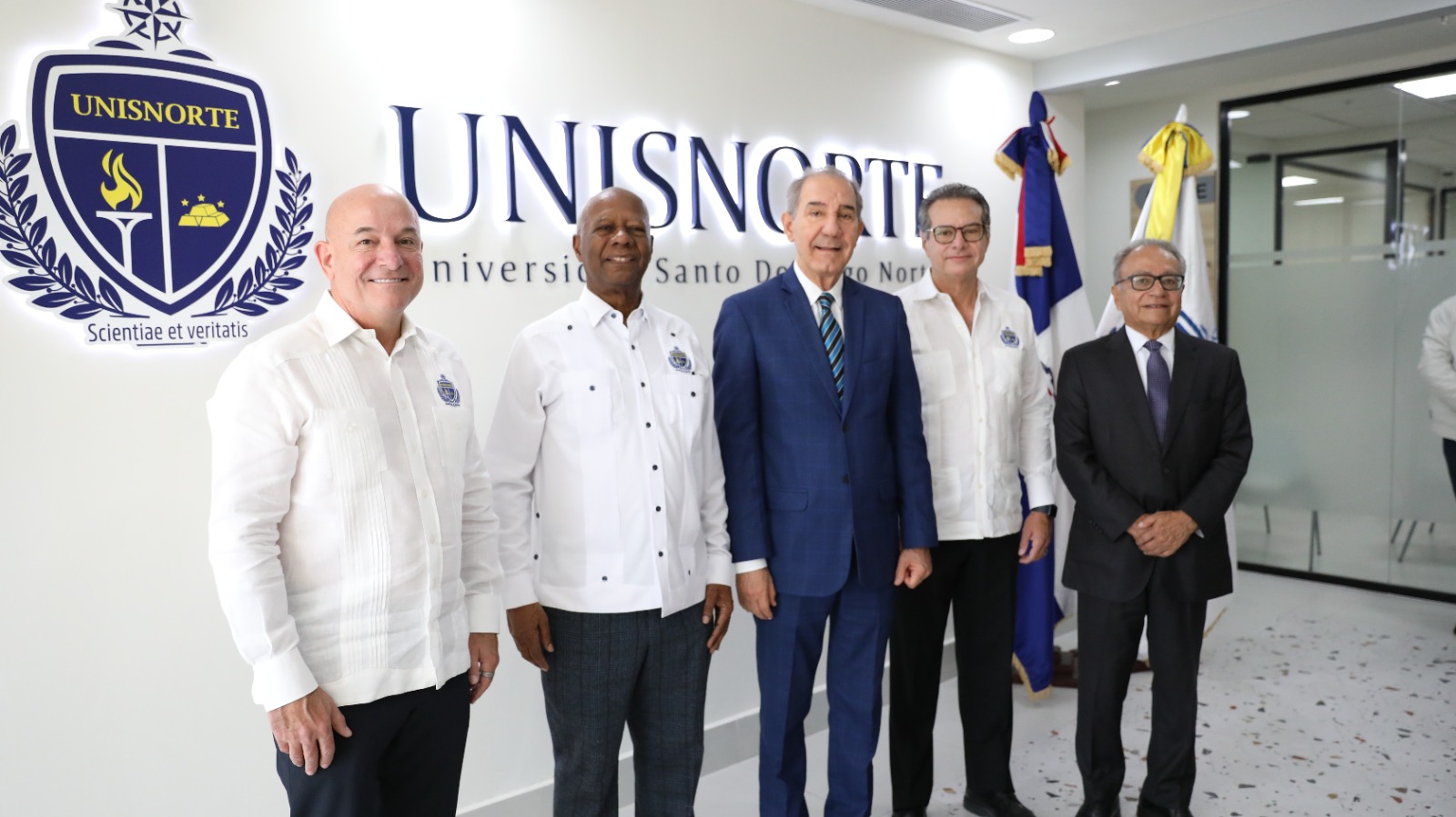 García Fermín reafirma compromiso con la educación superior durante visita a Unisnorte