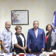 Gobernadora y diputado se reúnen con comunitarios por inseguridad vial en SDN