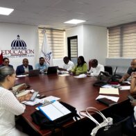 Educación y ADP se unen para fortalecer escuelas en Monte Plata