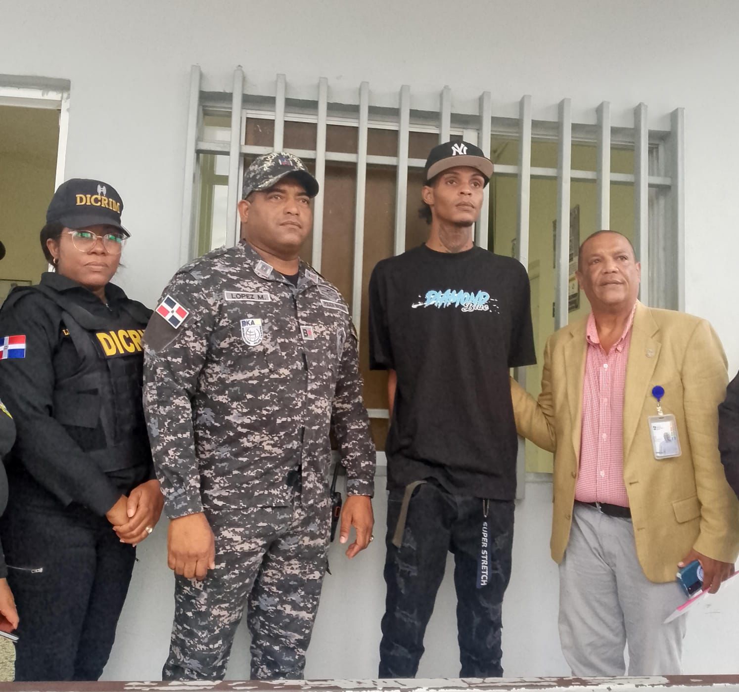 Se entrega “Cacon”, uno de los acusados de abusar de menor en Los Frailes II