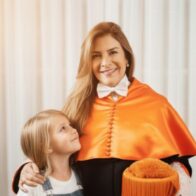 Carolina Mejía se une a la tendencia “Mi niña interior” mostrando su trayectoria de servicio