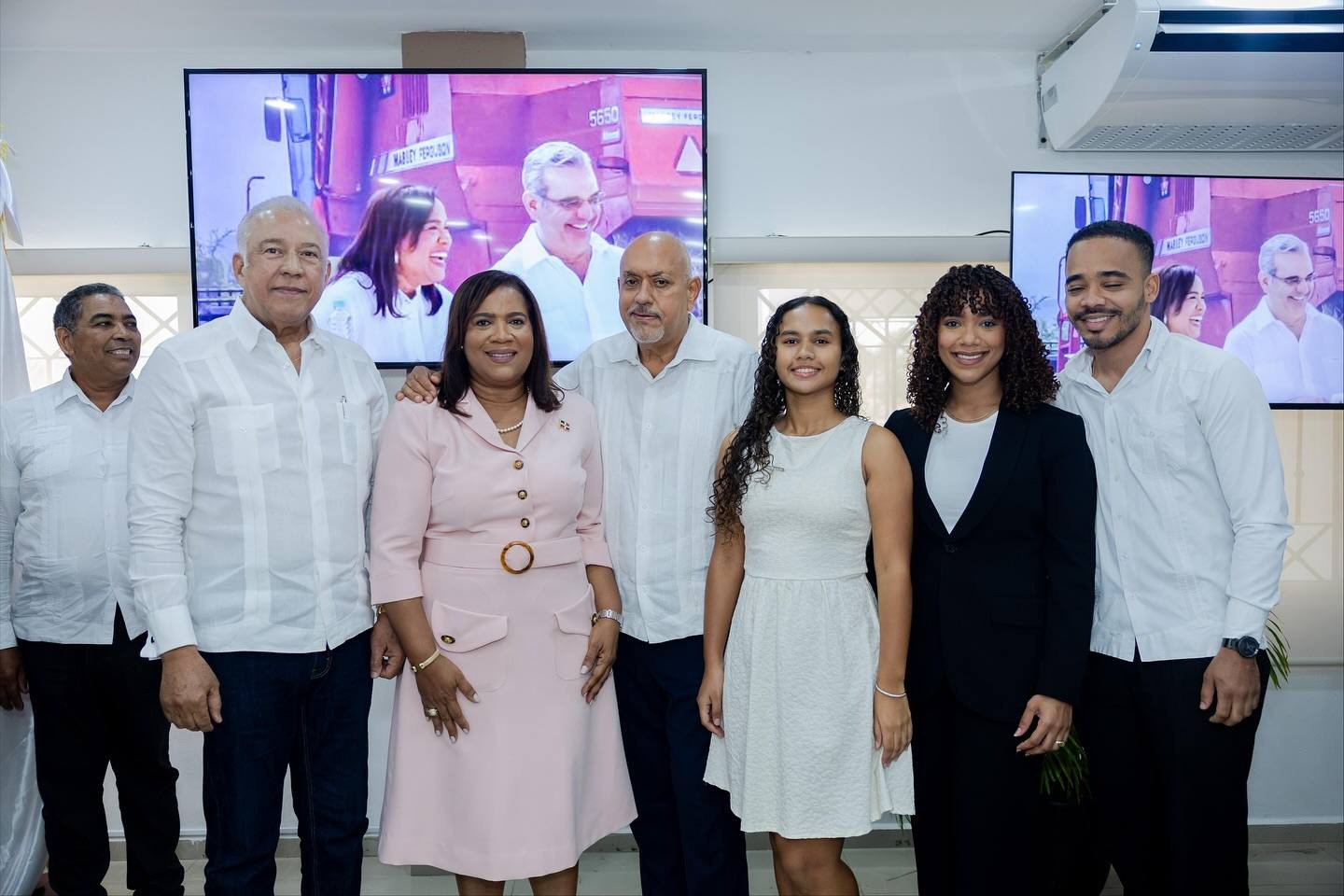 Gobernadora Adela Tejada rinde cuentas destacando avances en Monseñor Nouel