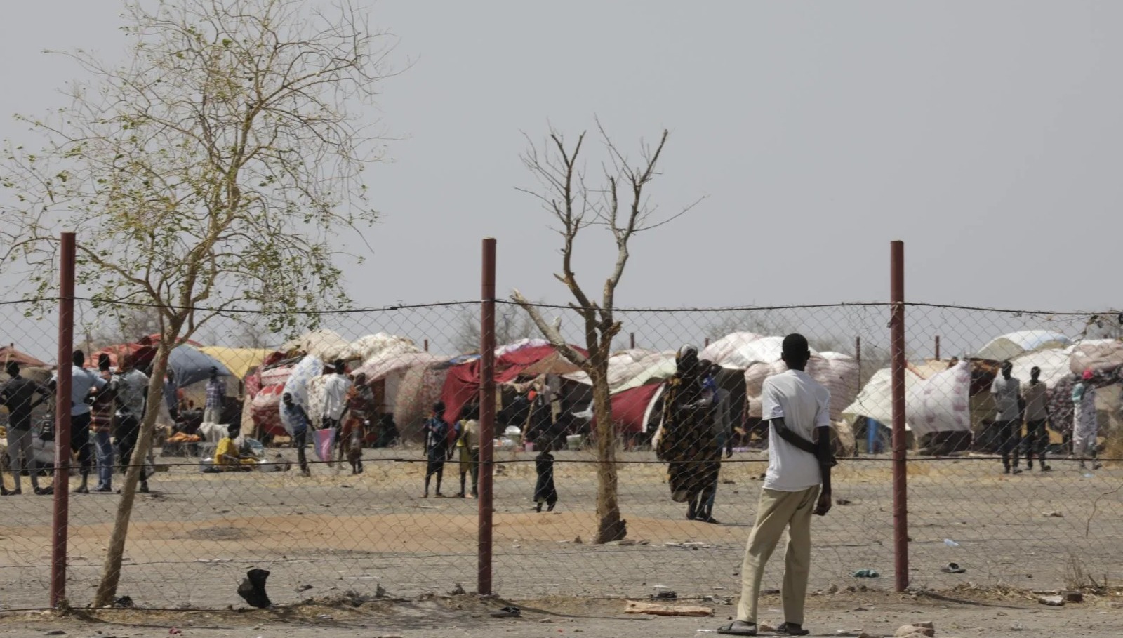 Decenas de muertos en un bombardeo en un campamento de refugiados en Sudán