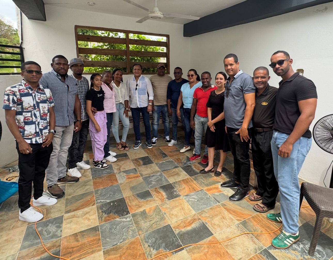 Abel Martínez: “El hoyo corrupto en SENASA solo es equiparable al hoyo ineficiente del sector eléctrico”